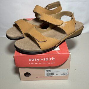 Easy Spirit Women's Hartwell Flat Sandal, size 8 | narrow | color natural